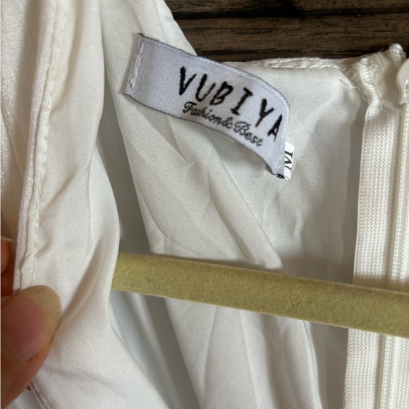 White puff sleeves dress - Picture 5 of 6